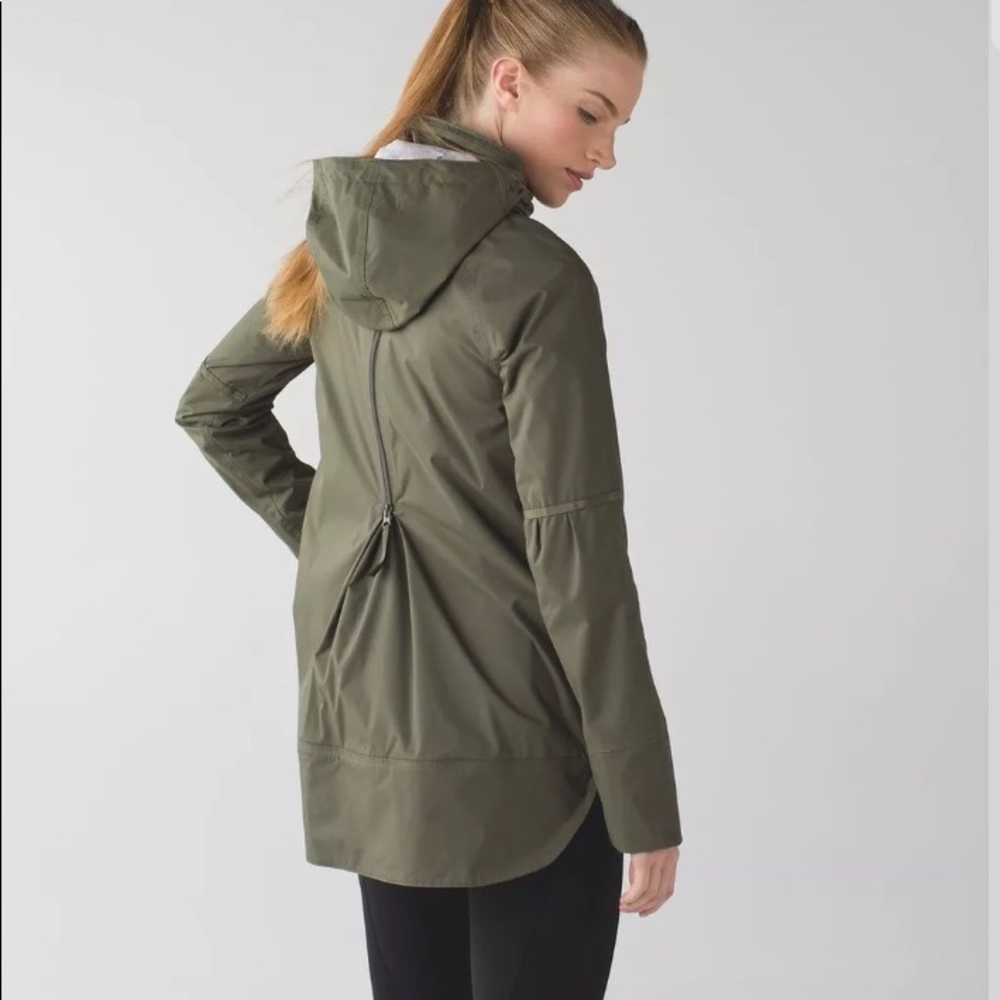Lululemon Fo Drizzle Jacket Olive Army Green